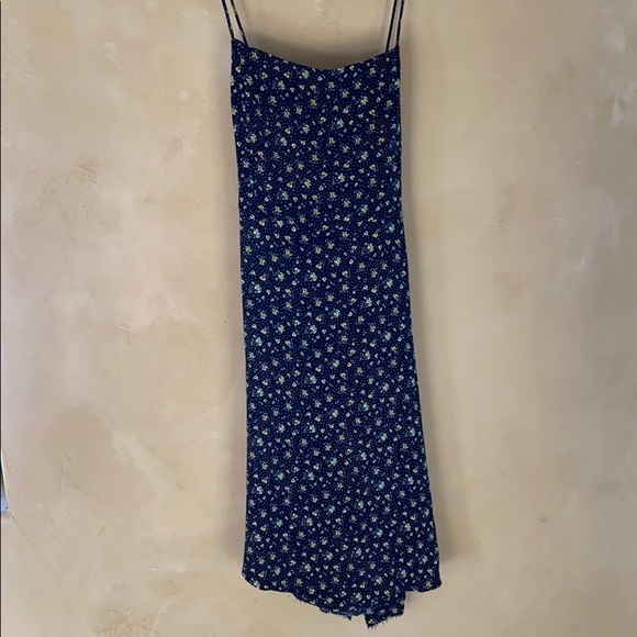 Urban Outfitters Black Floral Dress - Picture 5 of 5